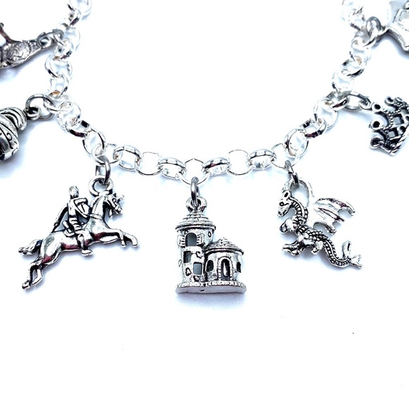 Medieval Times Charm Bracelet Renaissance Knight Castle - Picture 6 of 8